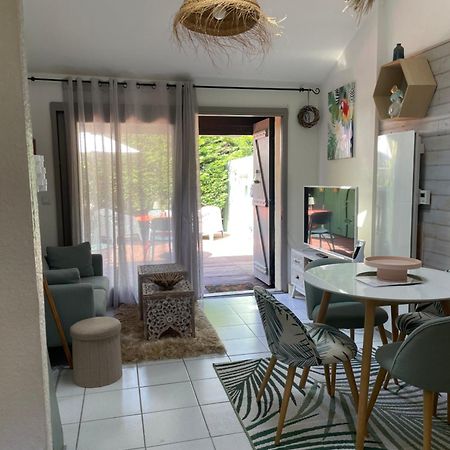Jolie Maison Au Golf Lacanau Kültér fotó